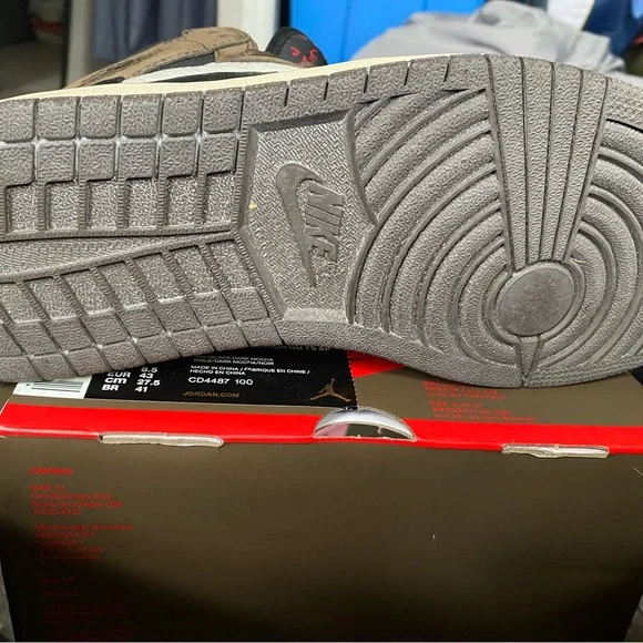 Air Jordan 1 TS Mocha - Picture 4 of 9